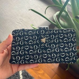 Guess wallet/phone holder